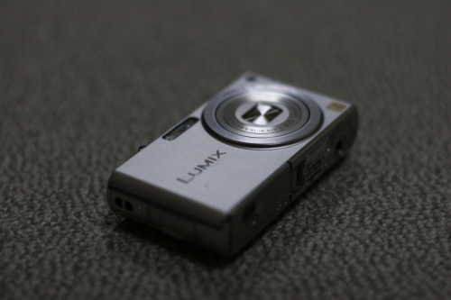 ▲とりあえず続投のLUMIX FX33