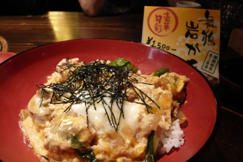 ▲岩牡蠣丼1500円。要、味に工夫って感じデス。