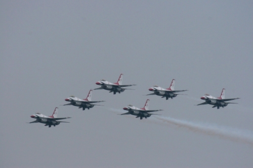 ▲６機のF16ってだけで盛り上がりまくり！