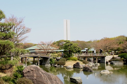 大仙公園内の日本庭園。どことなく中国風だけどね。